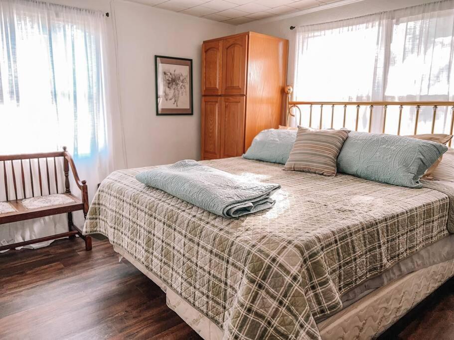 Quiet Farmhouse In The Country Close To Major Theme Parks Ridge Manor Ngoại thất bức ảnh
